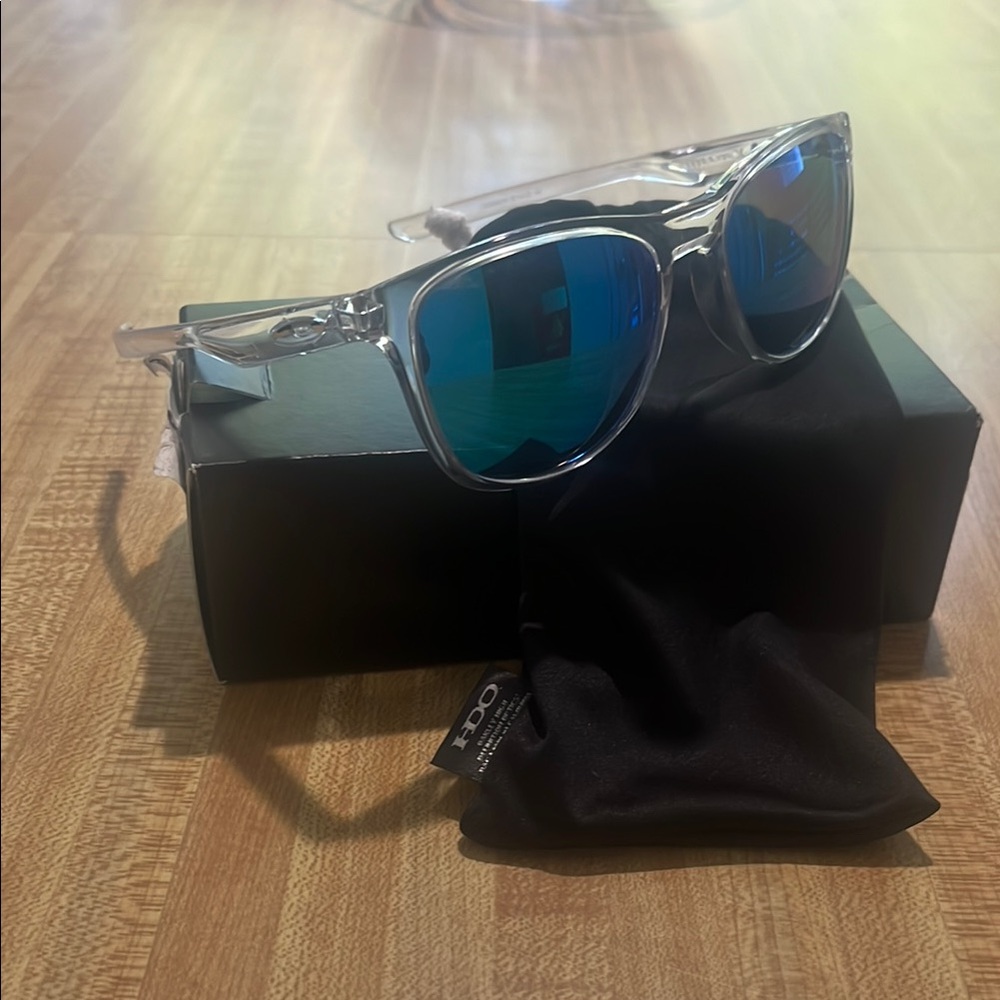 Oakley Trillbe X Polarized Sunglasses